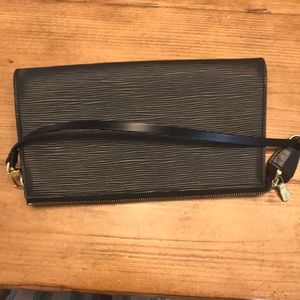 Genuine Louis Vuitton Epi Pouchette, Gold Hardware